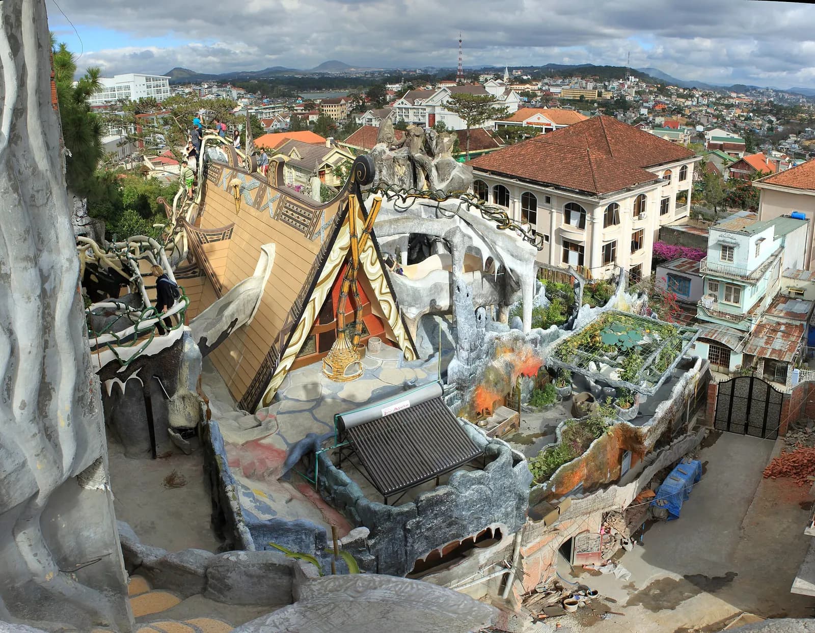 Biệt thự Hằng Nga (Crazy House)
