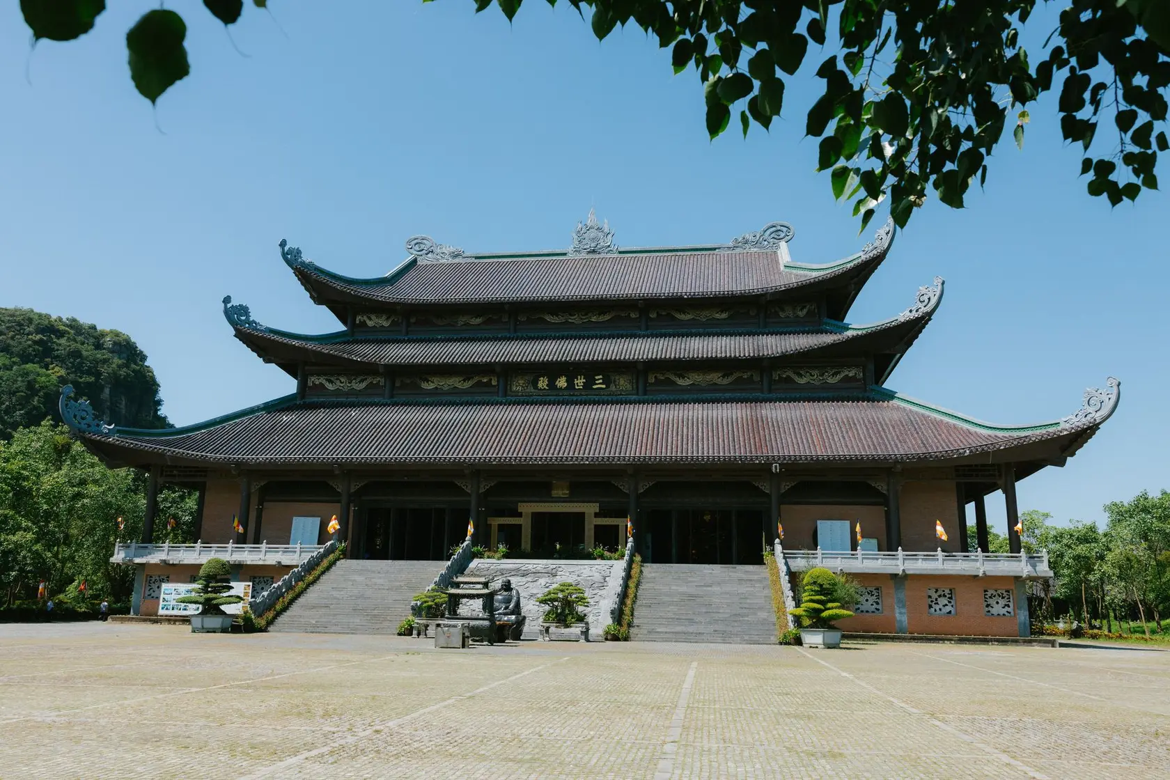 Hà Nội, Ninh Binh & Hạ Long Discovery
