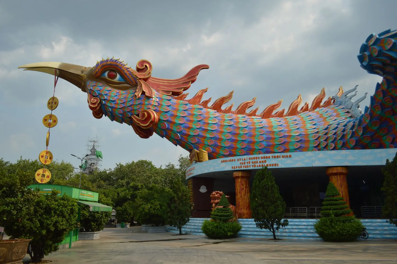 Suoi Tien Theme Park