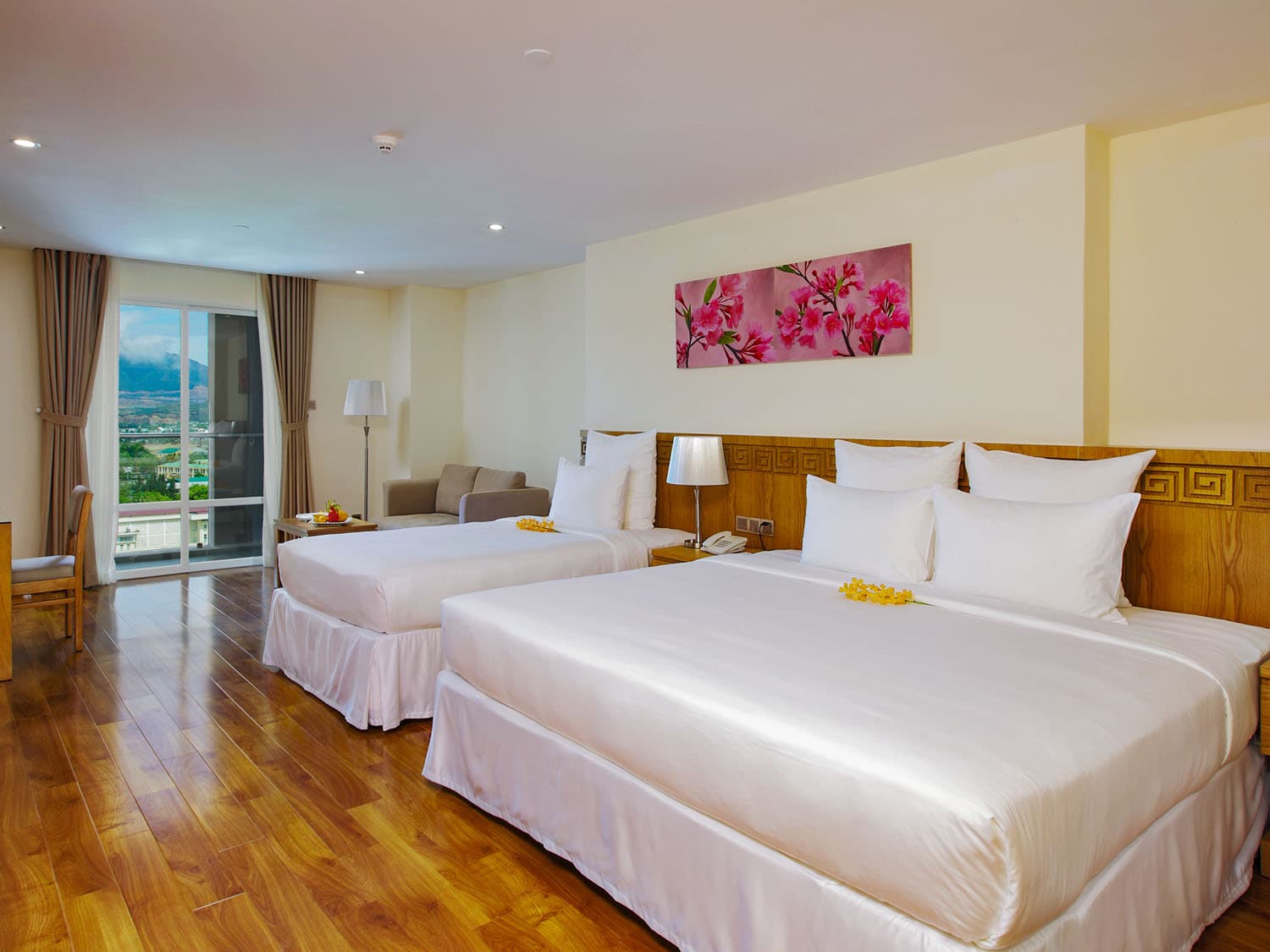 FAMILY SUITE