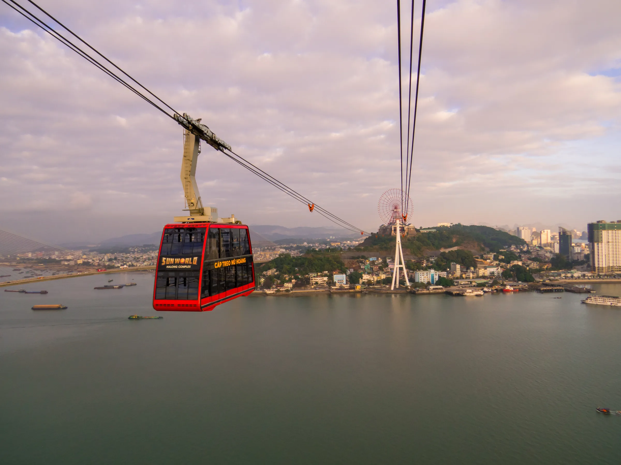 Sun World Hạ Long — Queen Cable Car