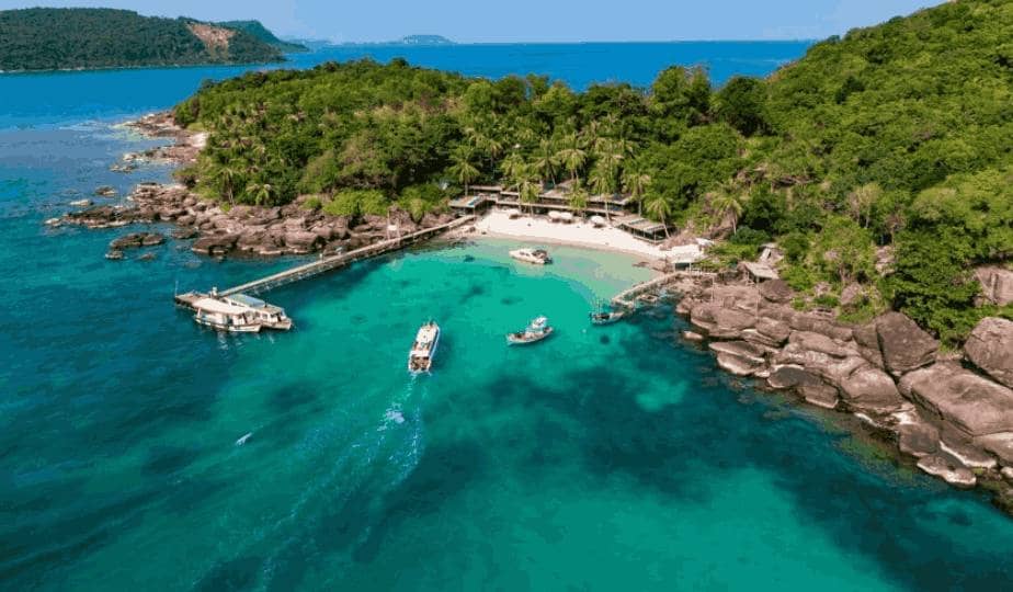 Phú Quốc Island Adventure: Safari, Theme Parks & Island Hopping - 6 Days