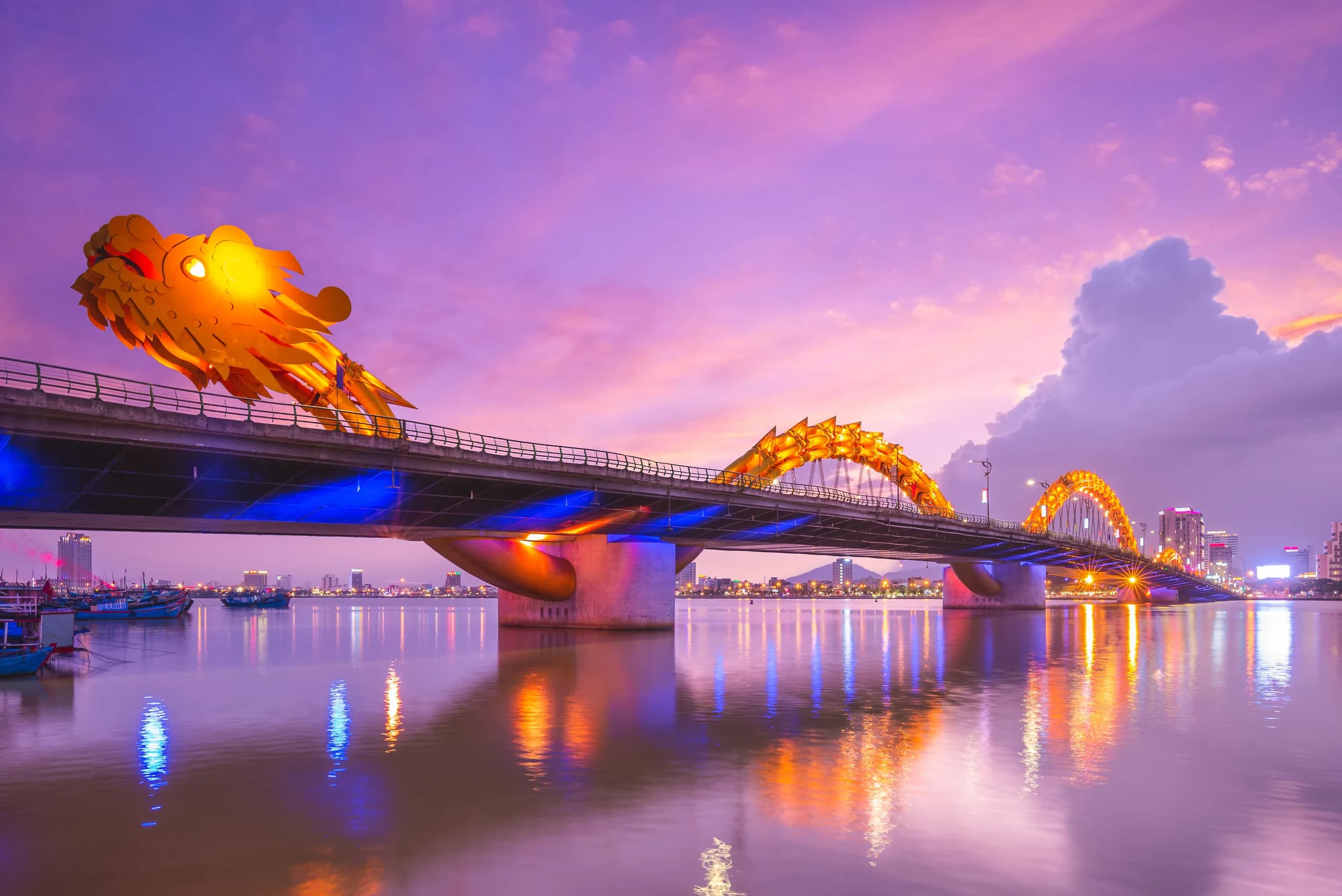 Đà Nẵng Beaches and Marble Mountains Day Trip Guide