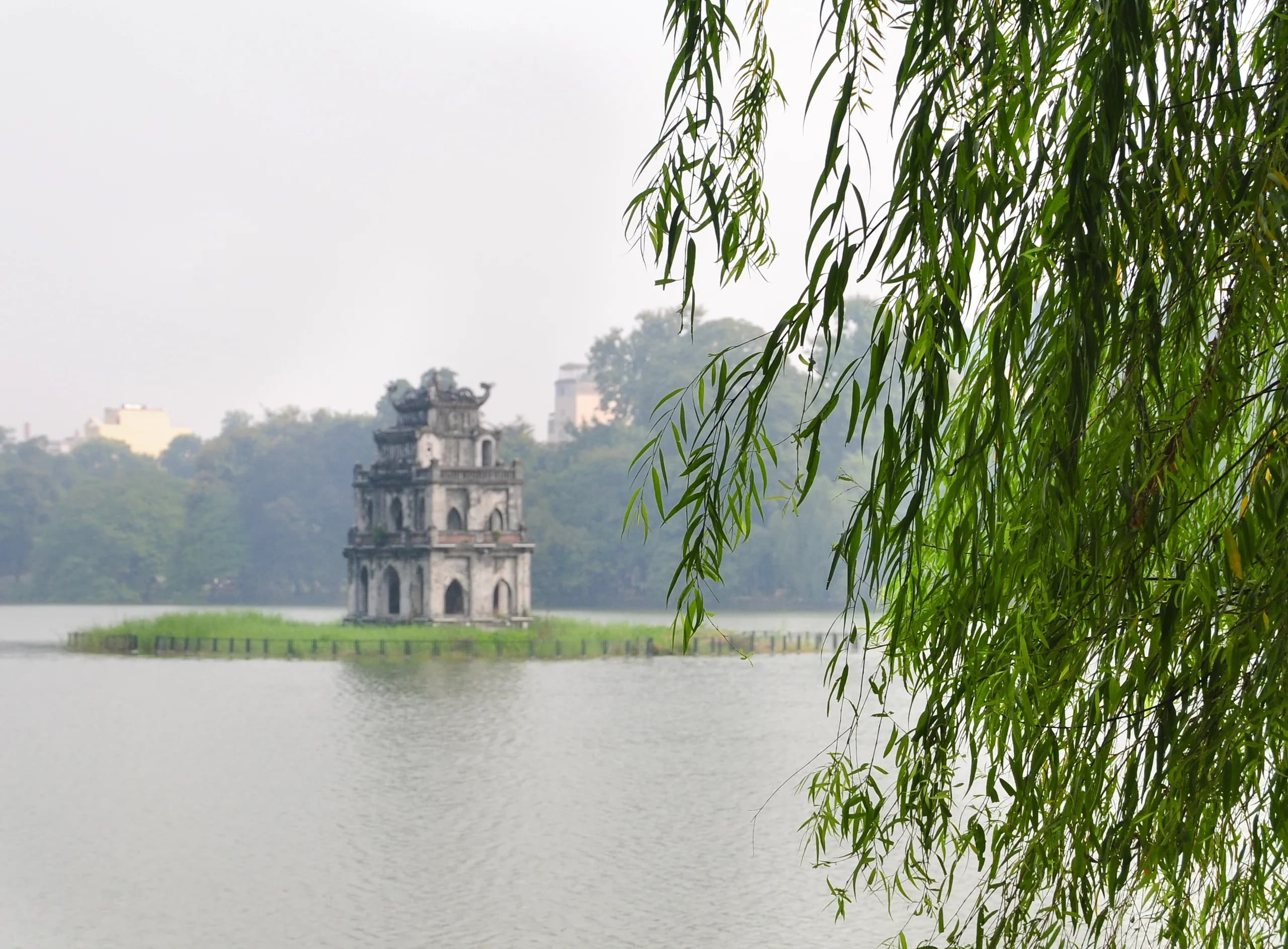 How to Get to Huế: Routes, Times, and Costs from Hà Nội and Đà Nẵng