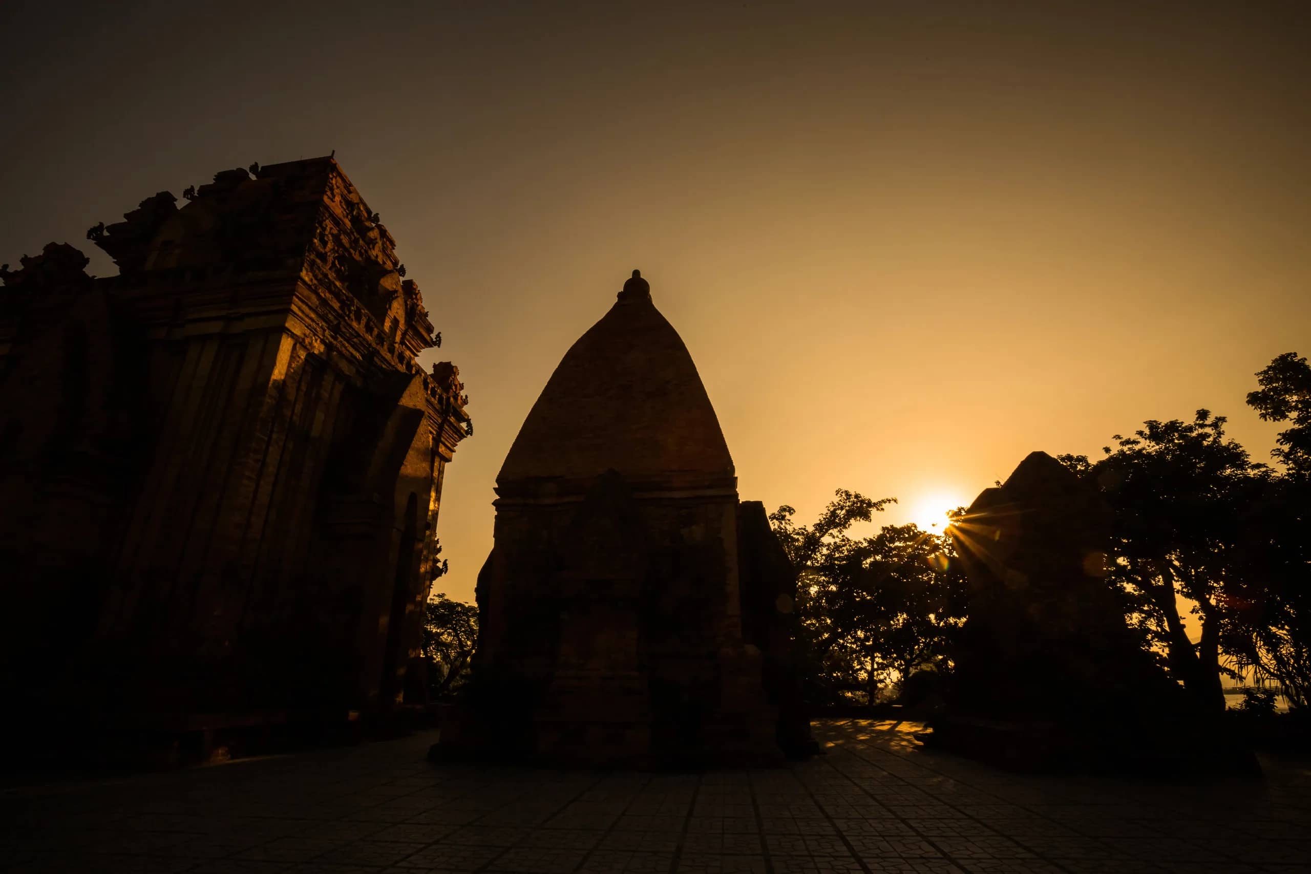 Best Nha Trang Photography Spots: Locations, Timing, and Light
