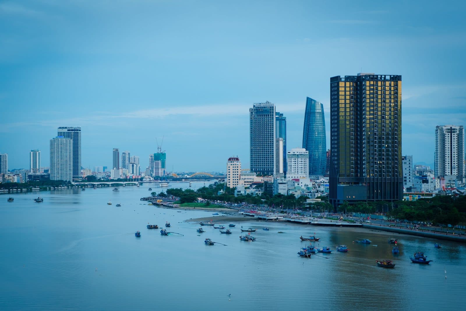 How to Get to Buôn Ma Thuột: Routes and Journey Times Compared