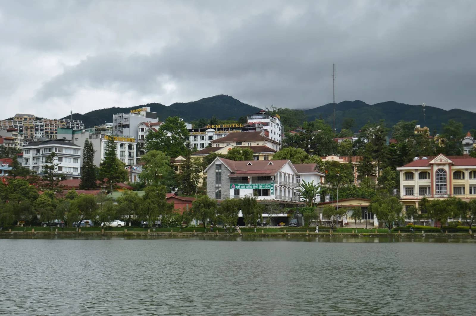 How to Get to Pù Luông: Every Route Compared, with Journey Times