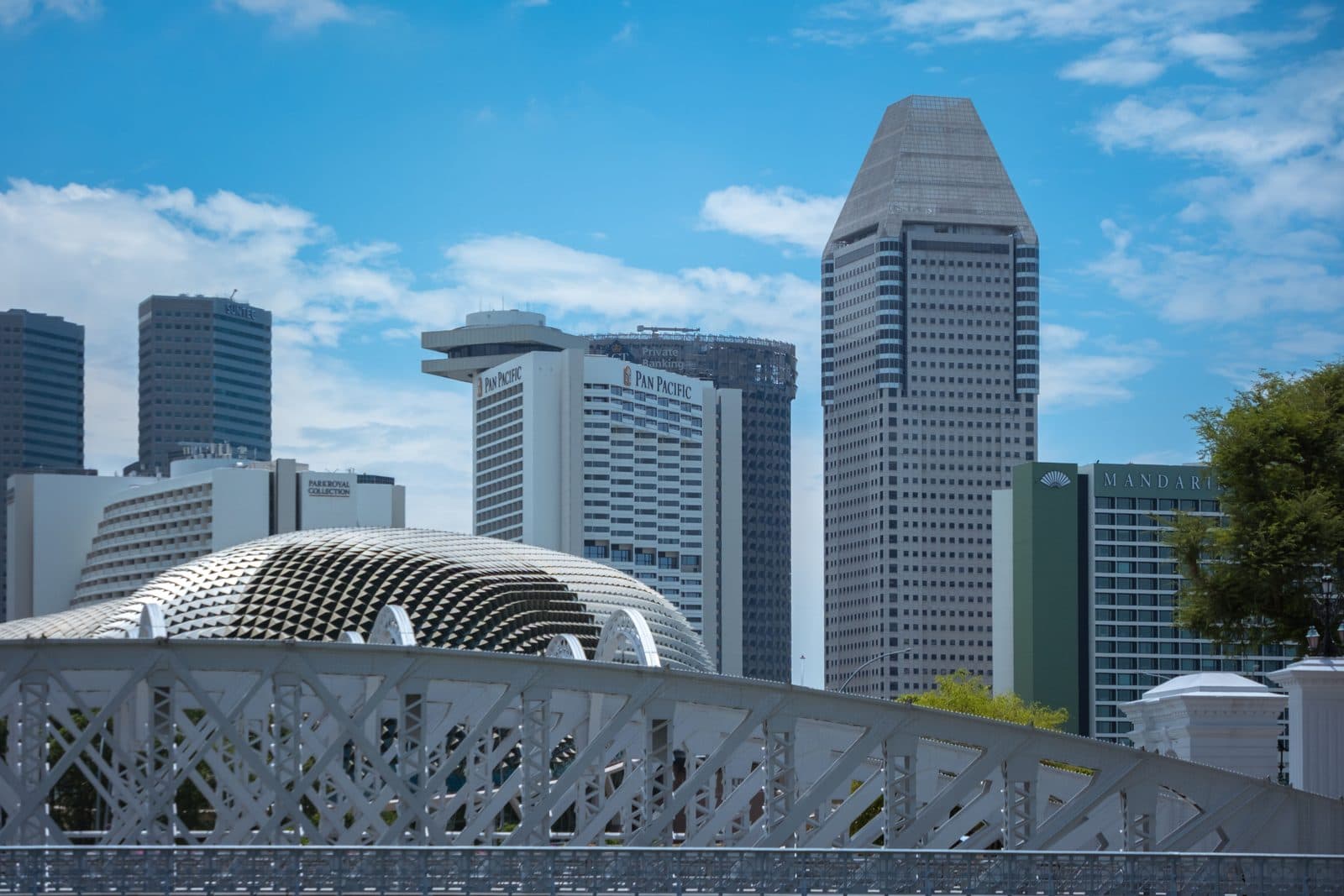 Singapore Tourism Board and Traveloka Partner for Regional Visitor Growth