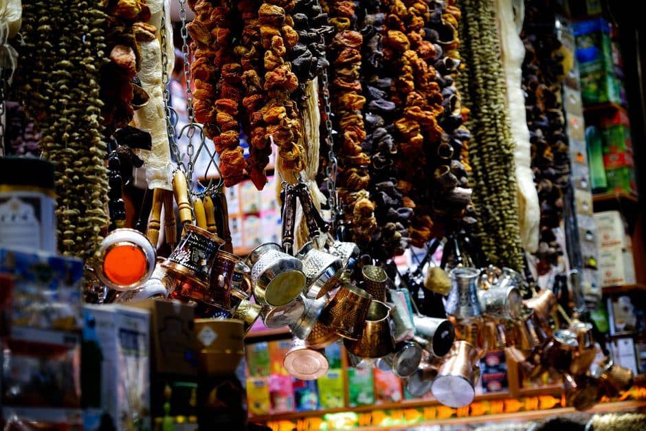 What Souvenirs to Buy in Vietnam: Authentic Crafts Guide