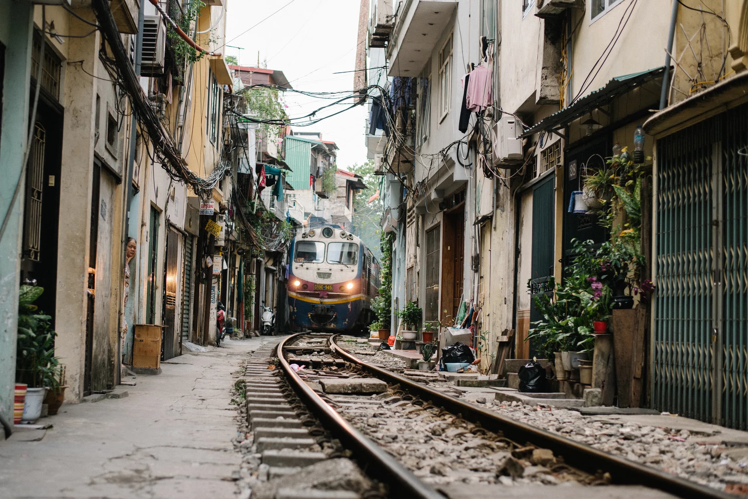 How to Get to Mộc Châu from Hà Nội: Route and Transport Guide